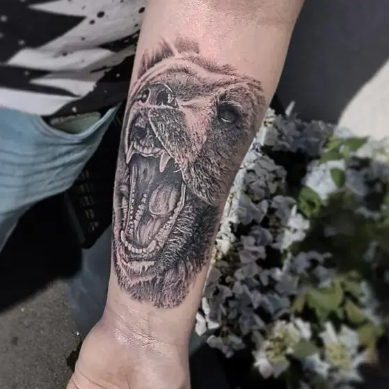 Black & Grey · Ben Klecks