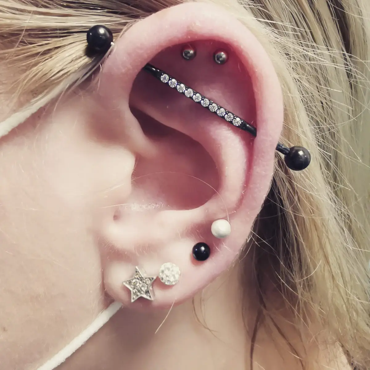 Piercing · Claudia