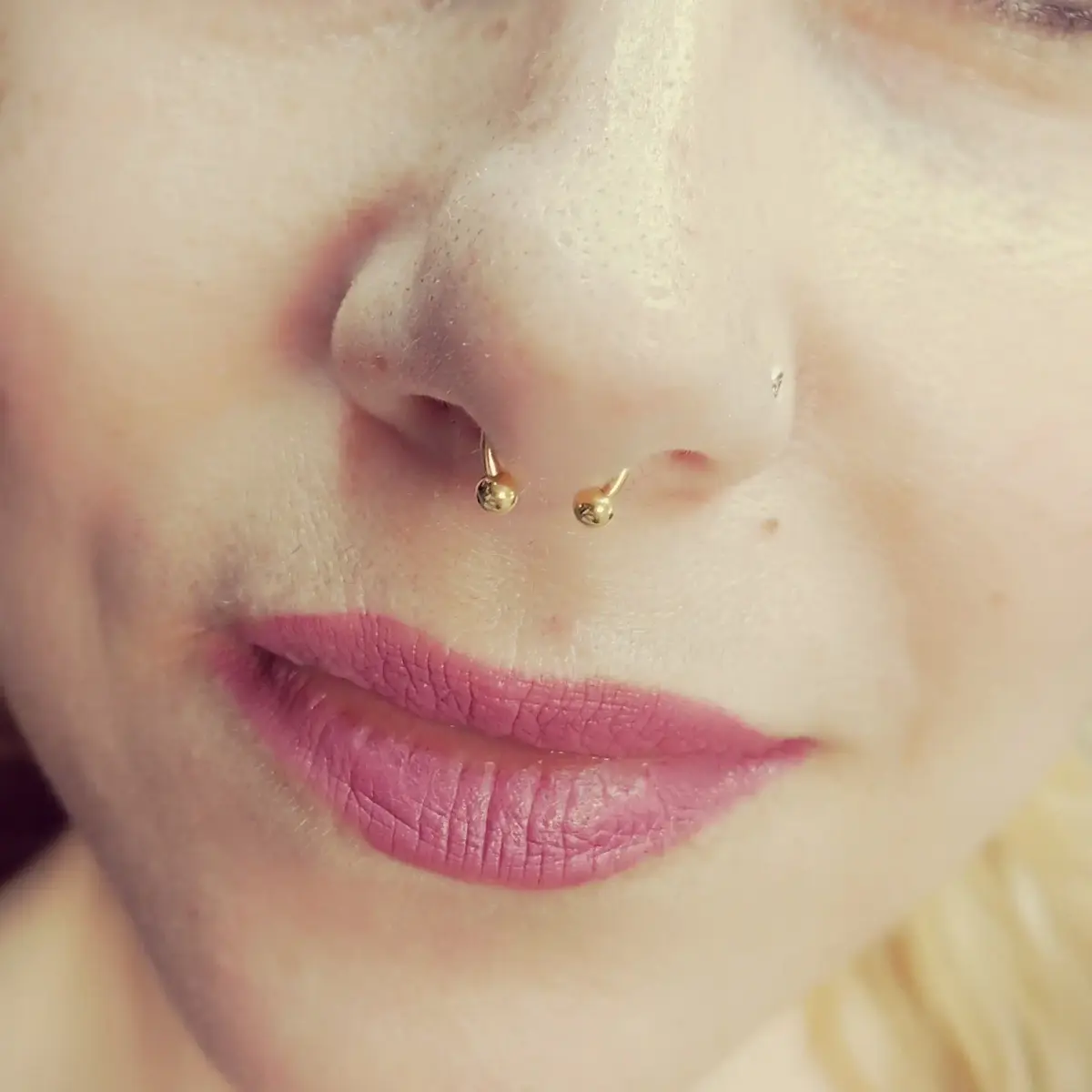 Piercing · Claudia