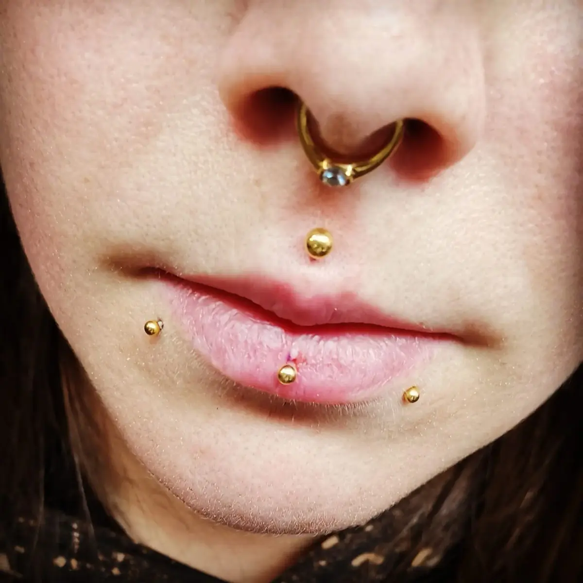 Piercing · Claudia